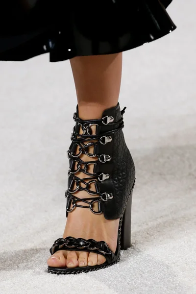 Look 8